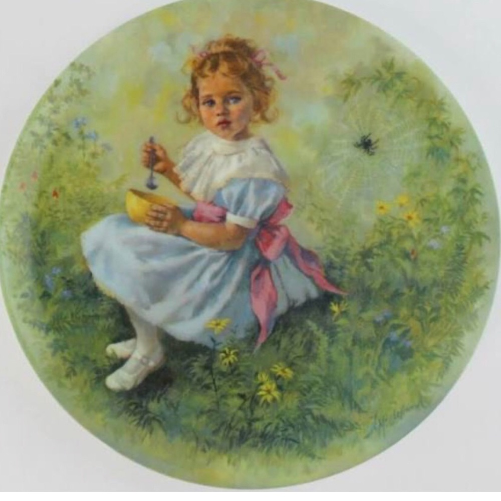 Plate Decorative “LITTLE MISS MUFFET